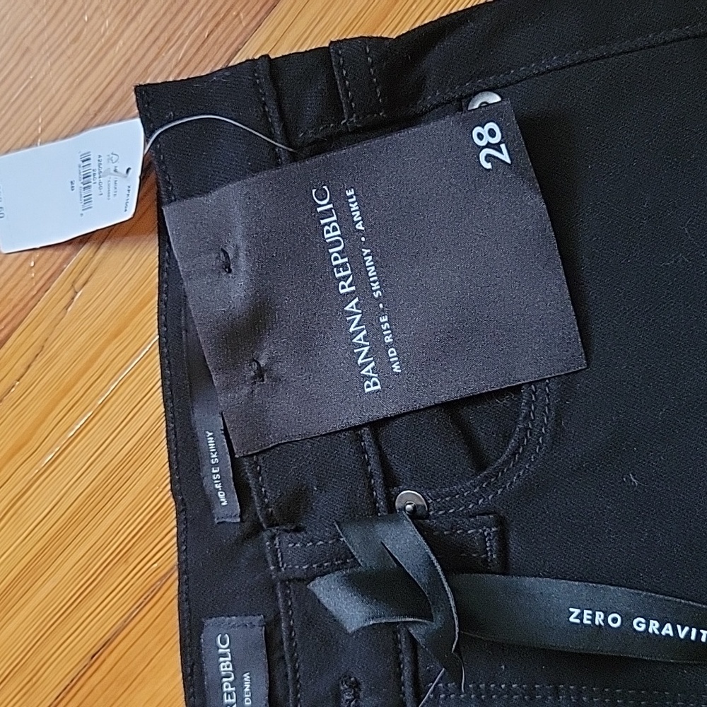 Sold ❌️ Nwt jeans - Picture 2 of 2